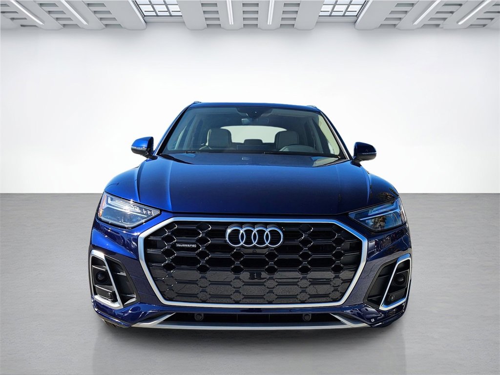 Used 2025 Audi Q5 2.0T Premium Plus w/ Premium Plus Package image 3