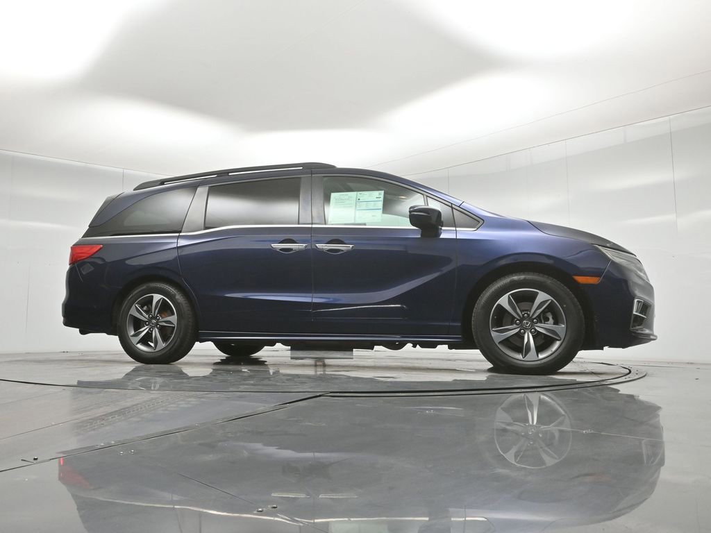 Used 2018 Honda Odyssey Touring image 3