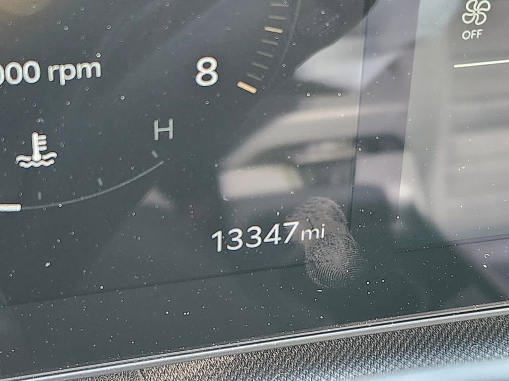 Used 2025 Kia K4 EX image 33