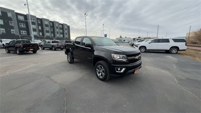 Used 2017 Chevrolet Colorado Z71 image 2