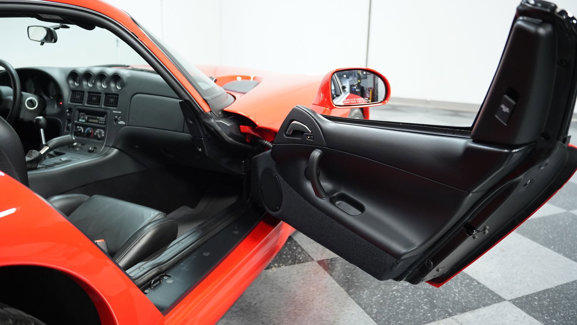 Used 2001 Dodge Viper GTS image 39