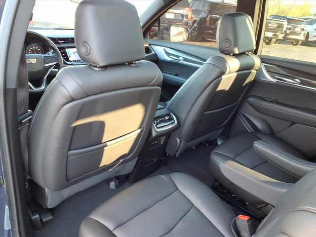 Certified 2024 Cadillac XT6 Sport w/ Technology Package AWD/4WD image 15