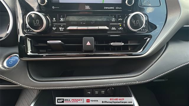 Used 2021 Toyota Highlander Limited image 15