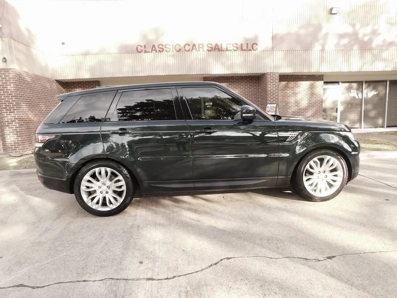 Used 2017 Land Rover Range Rover Sport HSE image 8