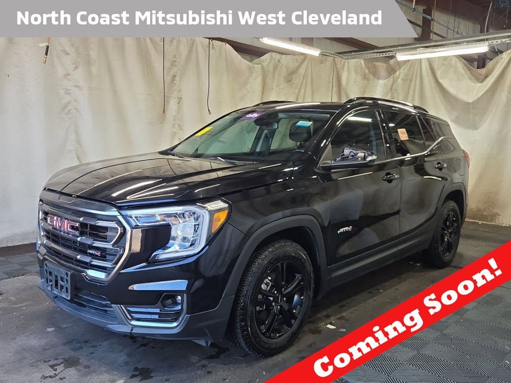 Used 2022 GMC Terrain AT4 image 1
