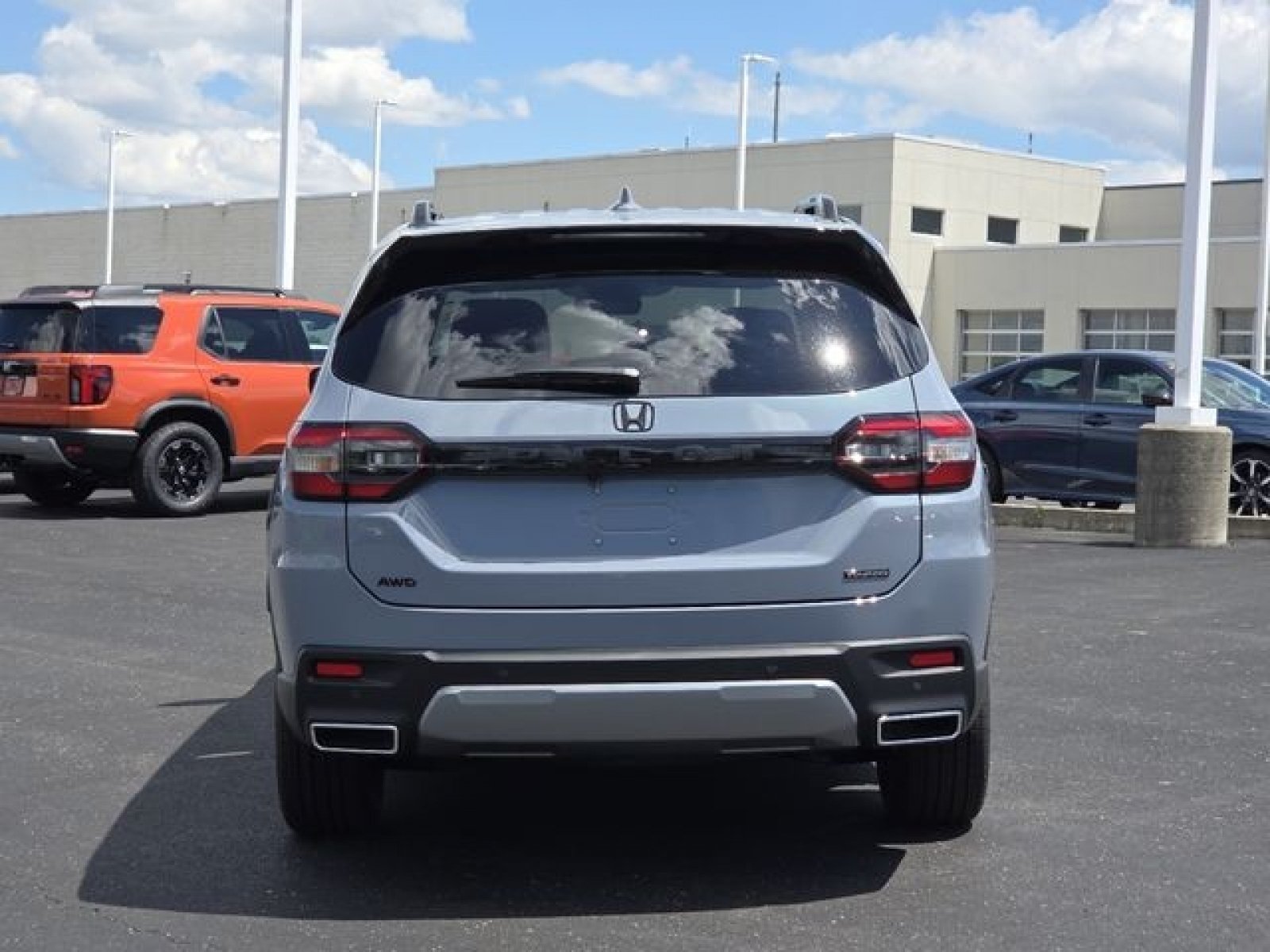 New 2026 Honda Pilot Touring image 11