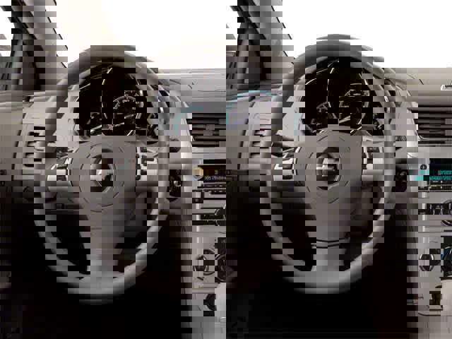 Used 2010 Chevrolet Malibu LTZ w/ HFV6 Engine Package image 4