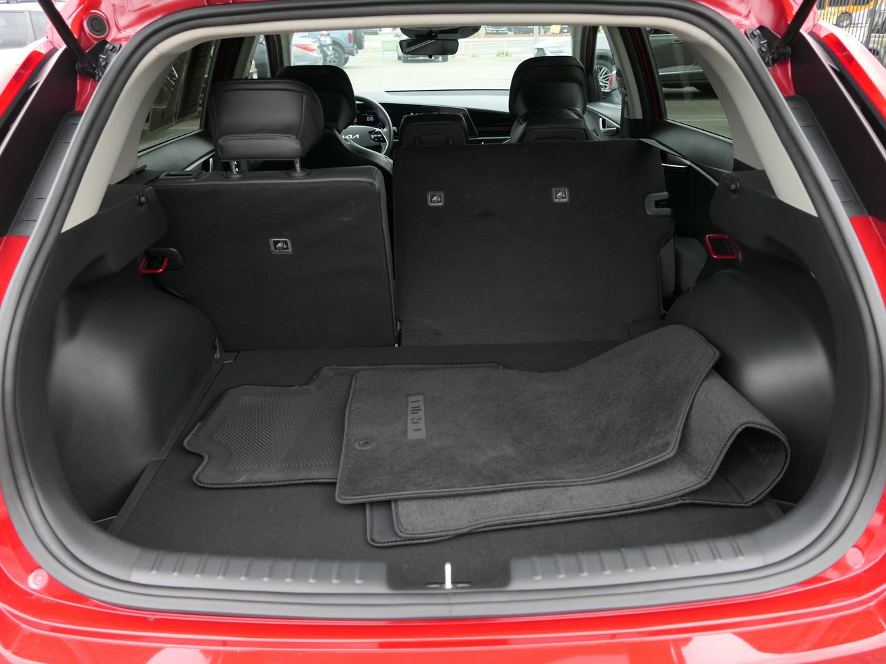 Used 2023 Kia Niro EX Touring image 23