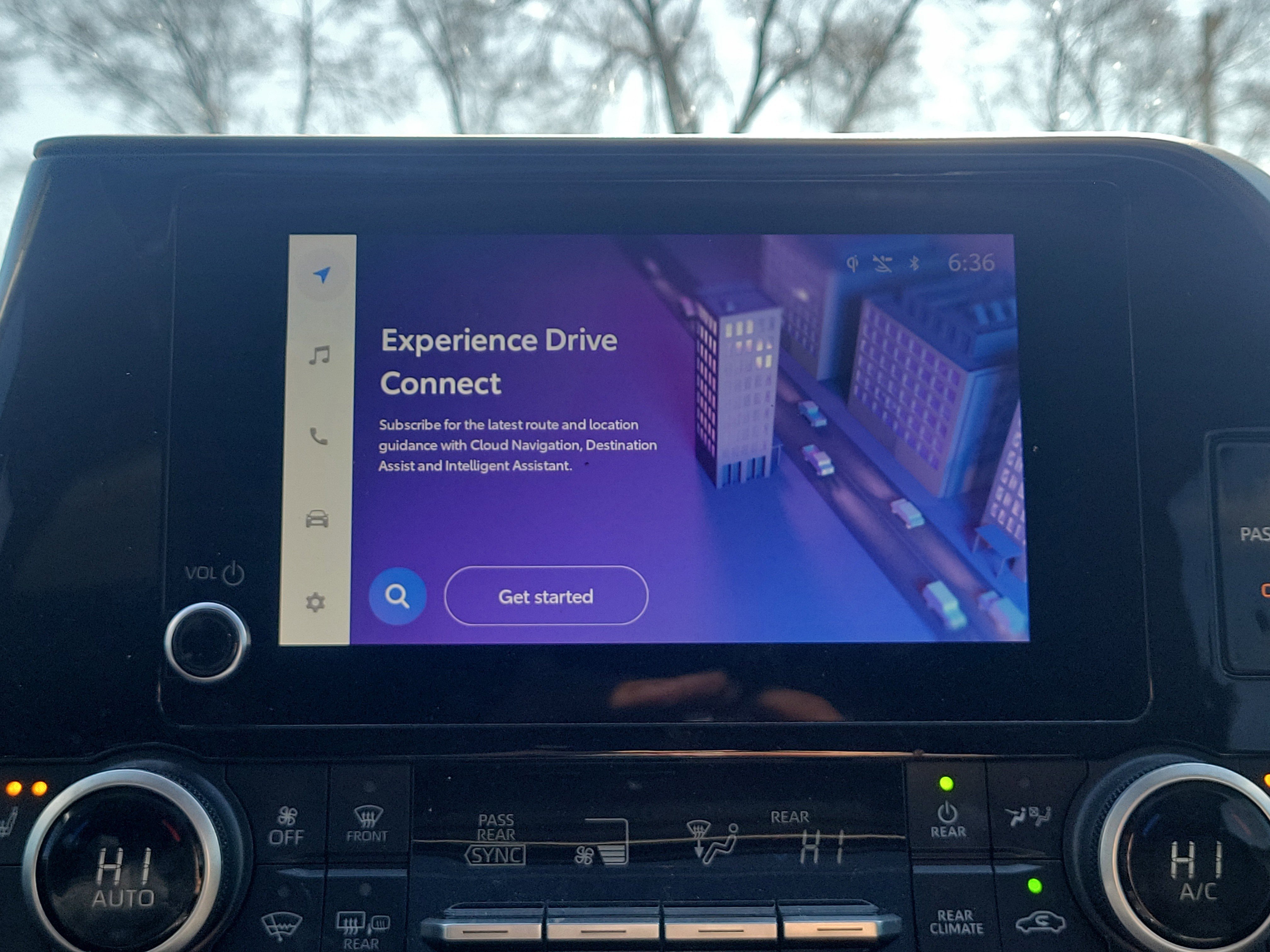 Used 2024 Toyota Highlander XLE image 30