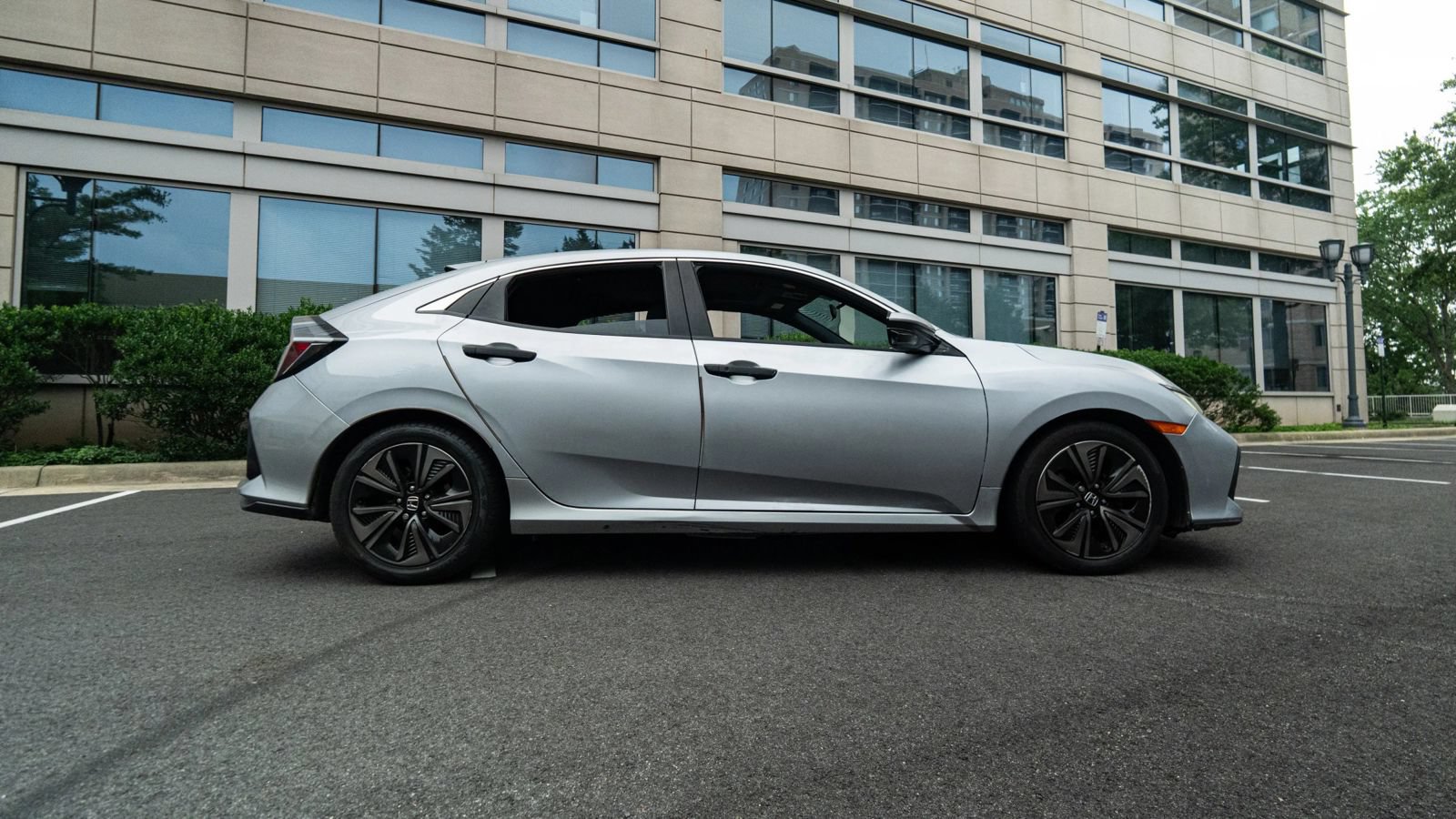 Used 2018 Honda Civic EX image 2