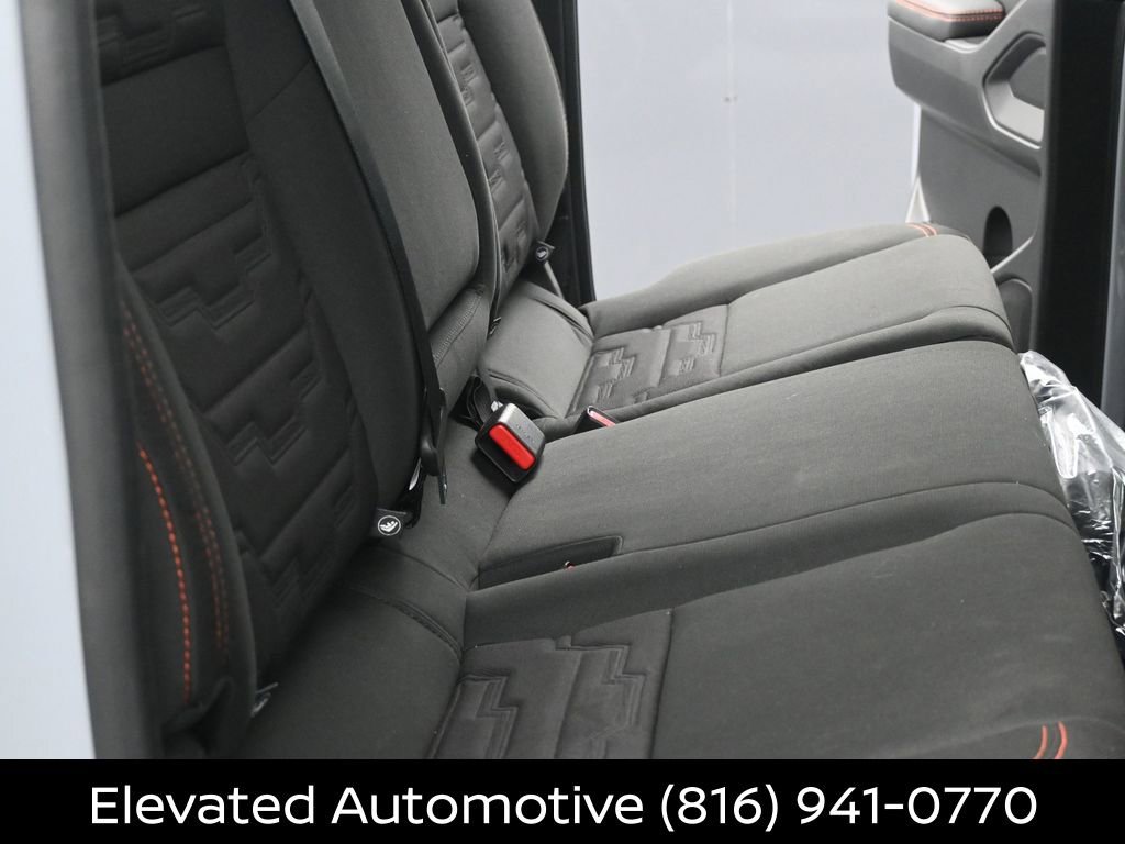 Certified 2025 Nissan Frontier PRO-4X w/ Pro Convenience Package image 6