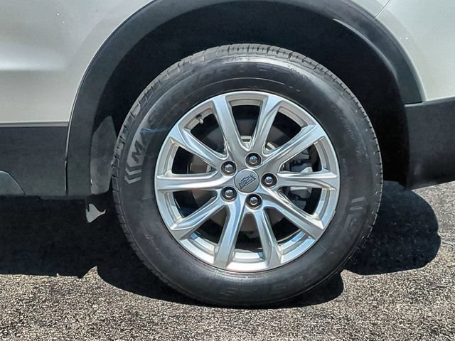 Used 2021 Cadillac XT4 Luxury w/ Cold Weather Package FWD image 37