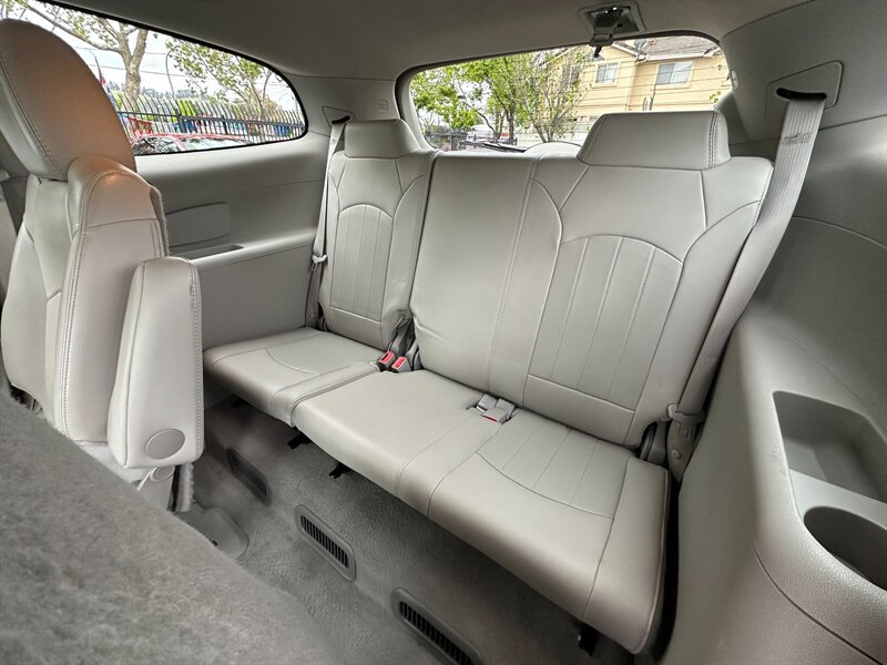 Used 2015 Buick Enclave Leather FWD image 22