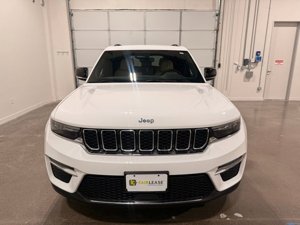 Used 2023 Jeep Grand Cherokee Limited AWD/4WD image 2