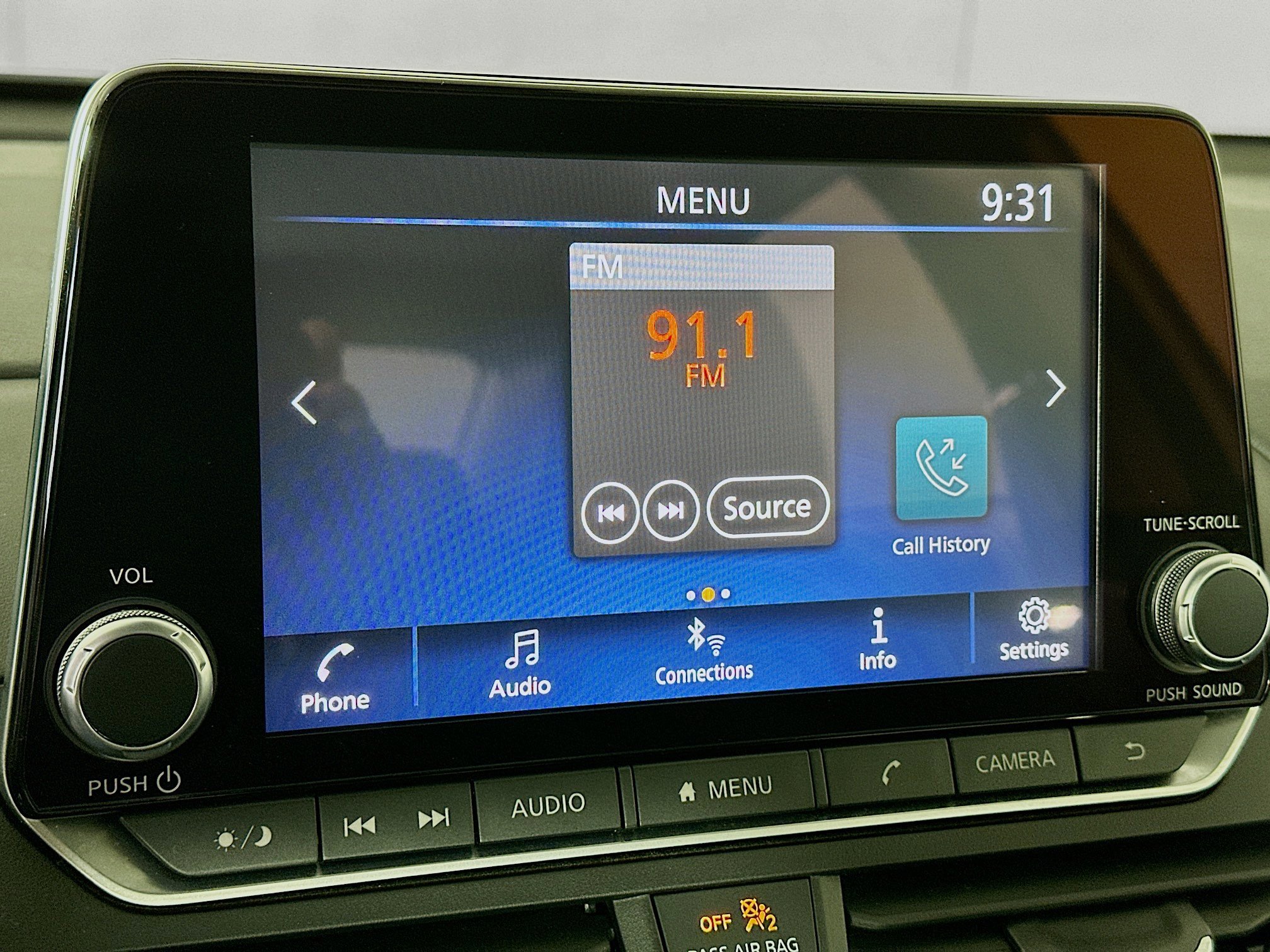 Used 2024 Nissan Altima 2.5 SV image 19