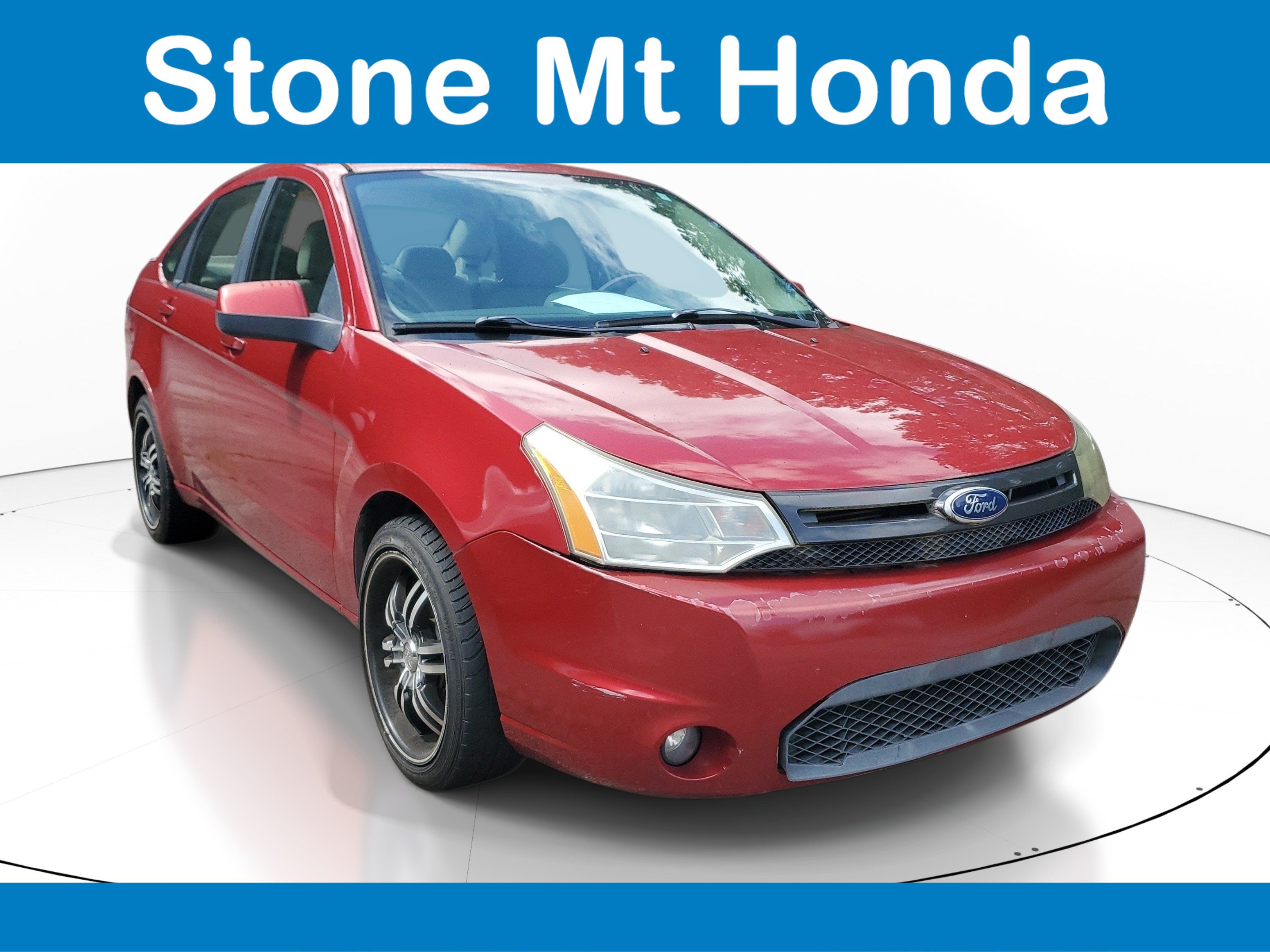 Used 2010 Ford Focus SES FWD image 1