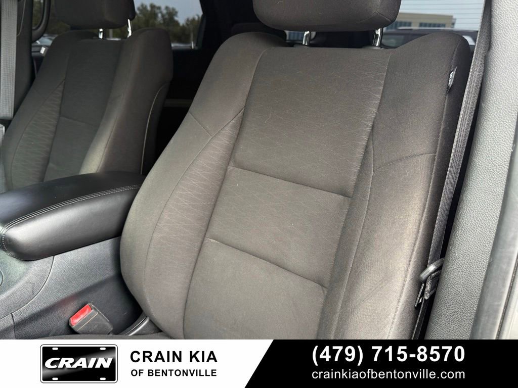 Used 2019 Dodge Durango SXT AWD/4WD image 24