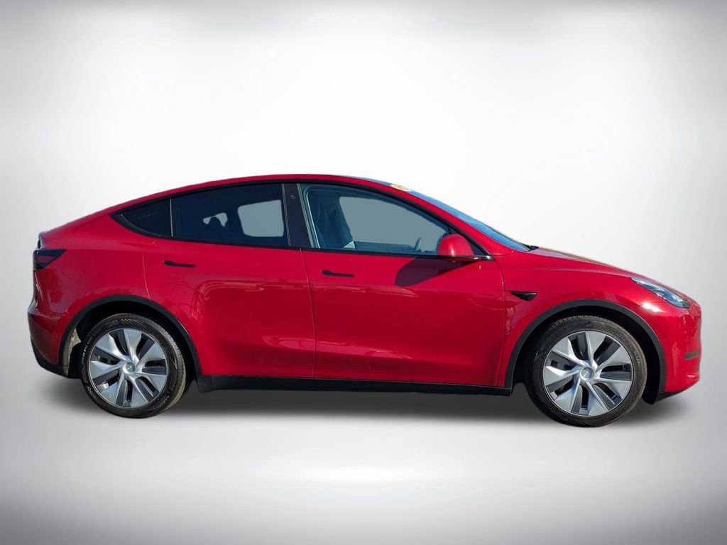 Used 2022 Tesla Model Y Long Range AWD/4WD image 3