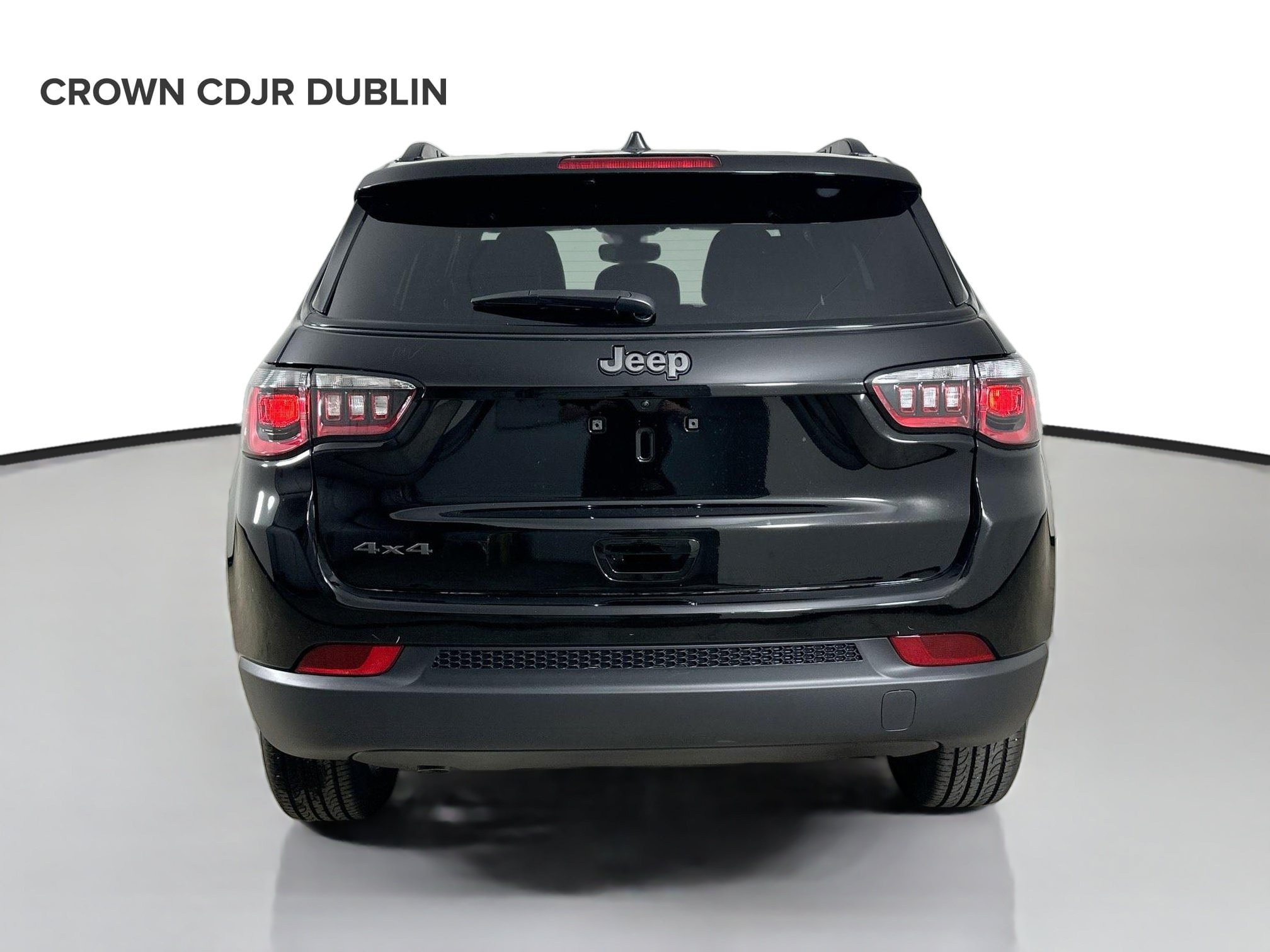 Used 2026 Jeep Compass Latitude AWD/4WD image 6