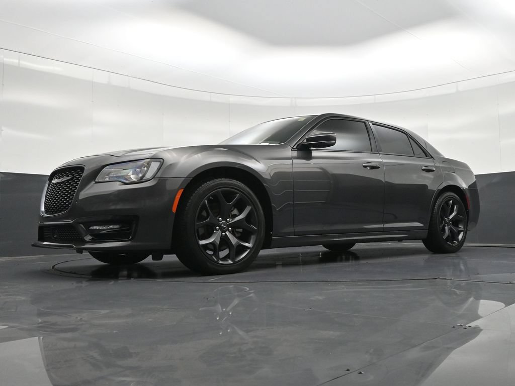 Used 2023 Chrysler 300 S w/ Comfort Group RWD image 25