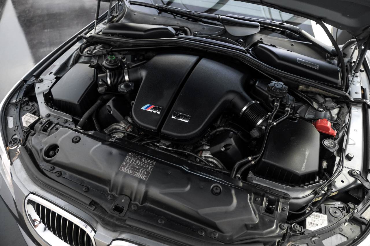 Used 2010 BMW M5 RWD image 44