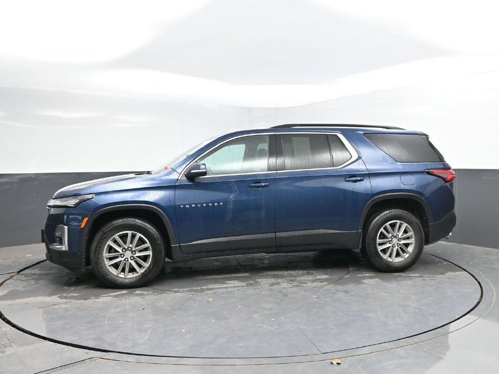 Used 2023 Chevrolet Traverse LT FWD image 4