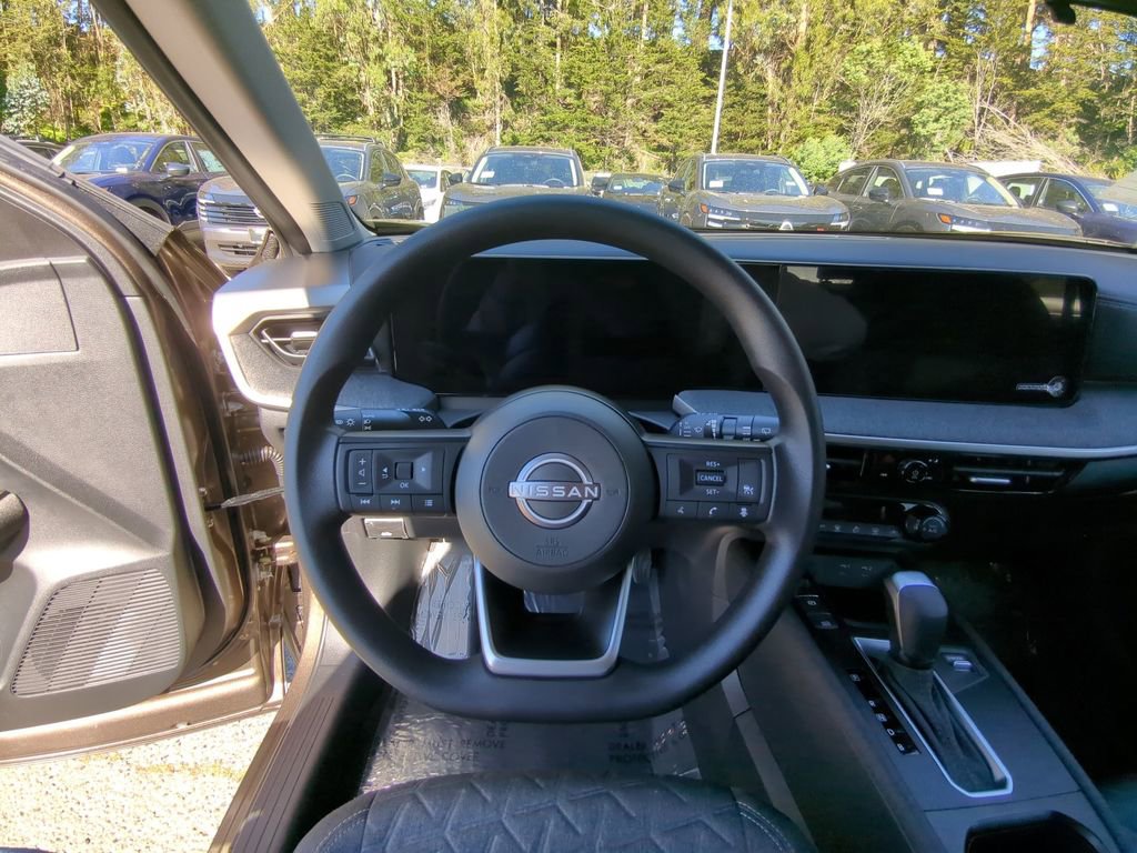 New 2026 Nissan Kicks SV image 16