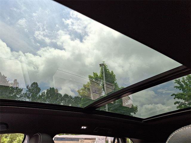 New 2025 Volkswagen Atlas Cross Sport SE image 12