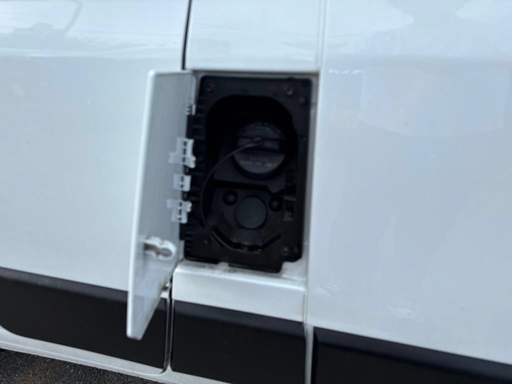 Used 2026 RAM ProMaster 2500 w/ Safety Group FWD image 8
