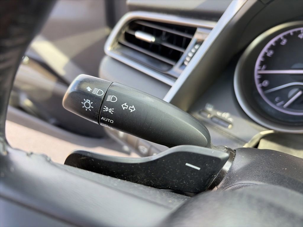 Used 2023 Toyota Camry SE w/ Cold Weather Package AWD/4WD image 27
