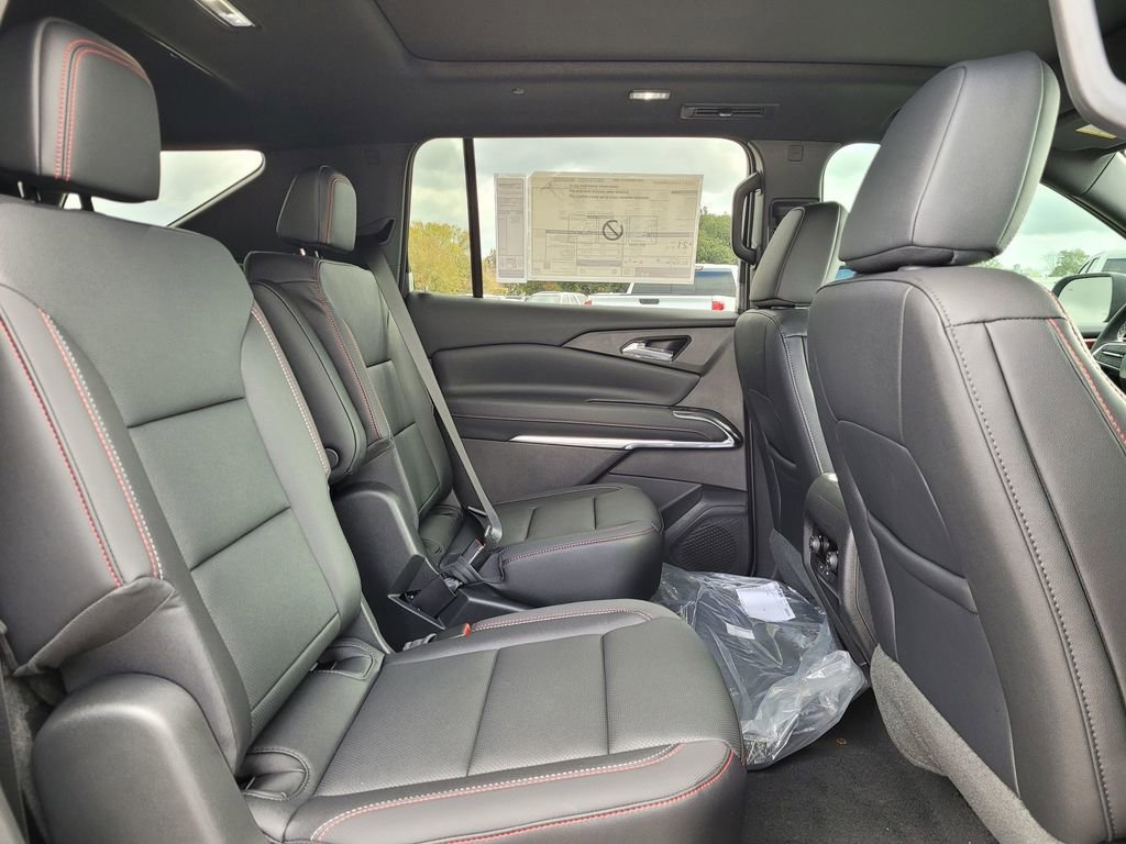 New 2026 Chevrolet Traverse Z71 w/ Driver Confidence Package AWD/4WD image 32