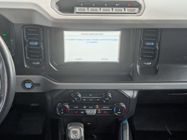 Used 2022 Ford Bronco Black Diamond w/ Sasquatch Package AWD/4WD image 15