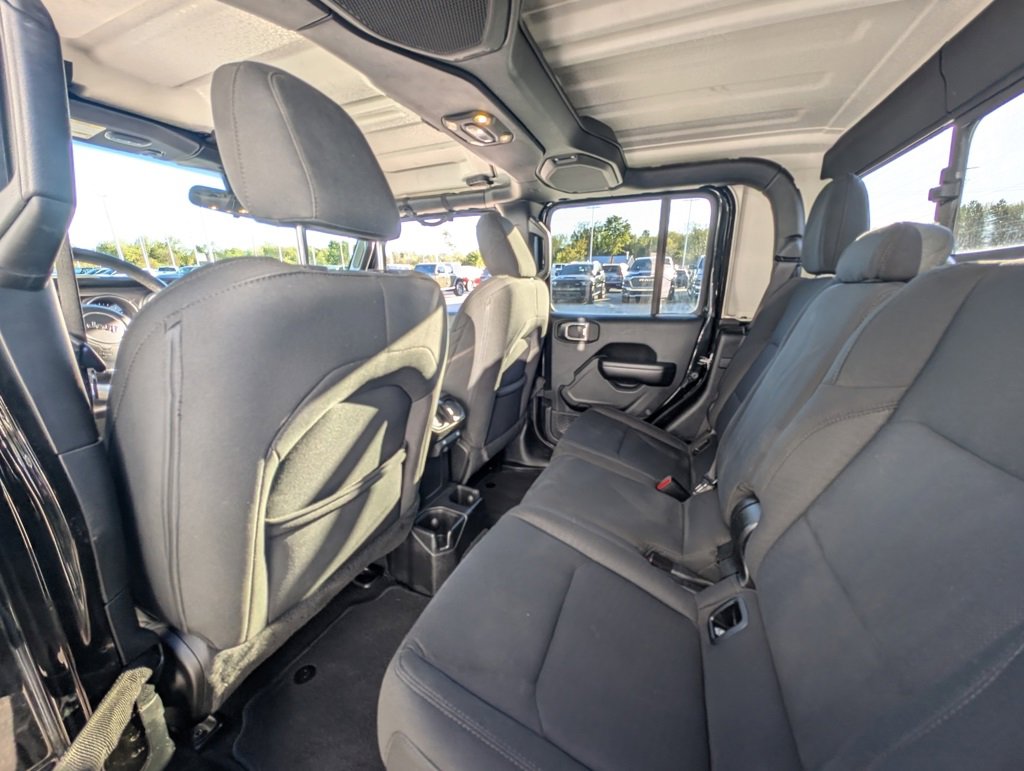 Used 2020 Jeep Gladiator Sport w/ Quick Order Package 24S image 17