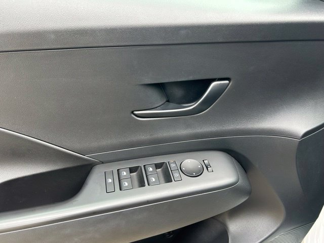 Certified 2026 Hyundai Kona SE FWD image 17