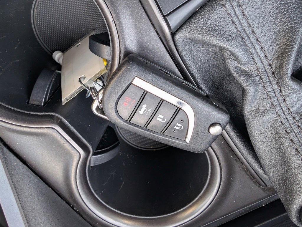 Used 2022 Toyota Camry SE image 18