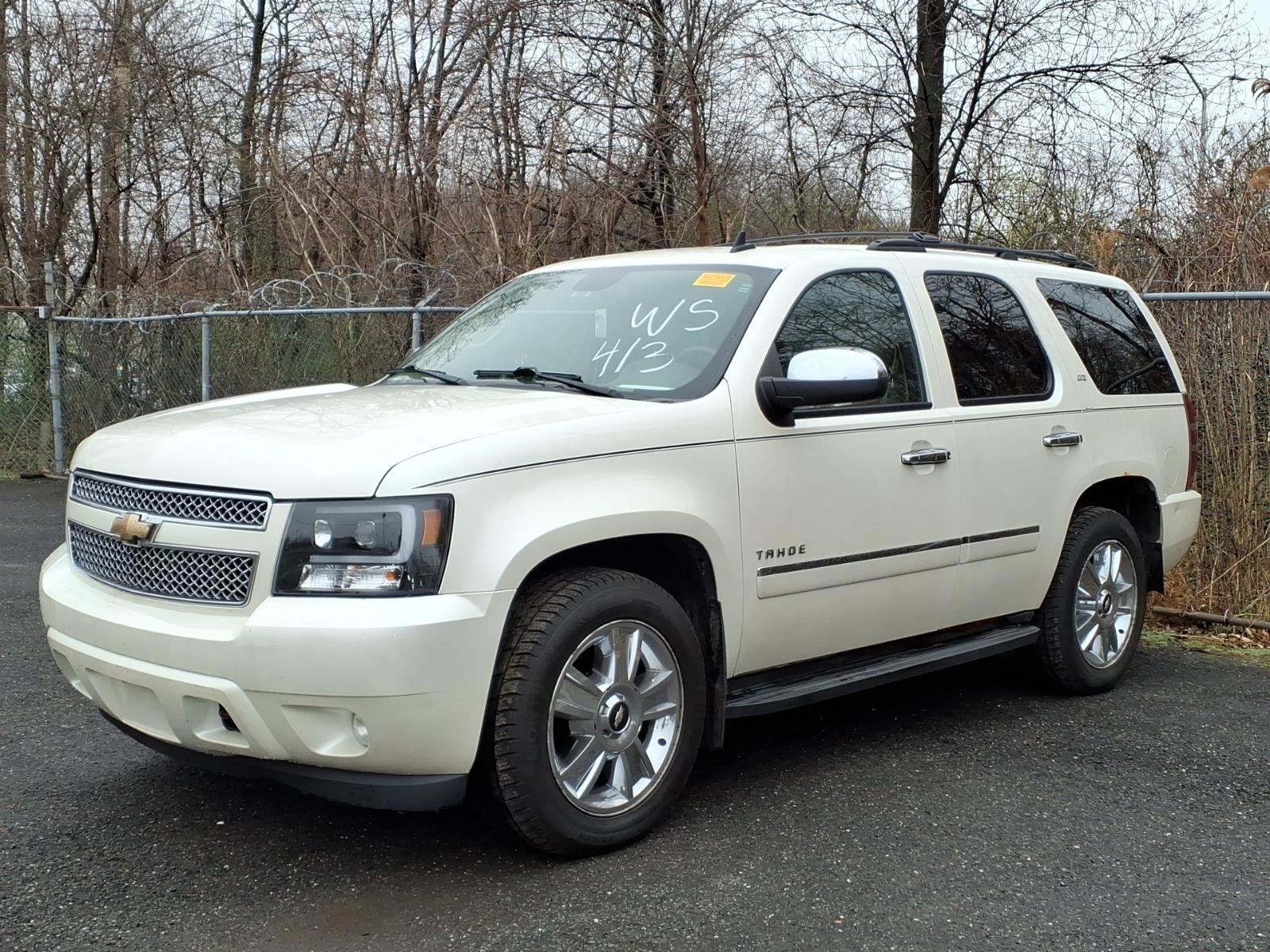 Used 2010 Chevrolet Tahoe LTZ image 3