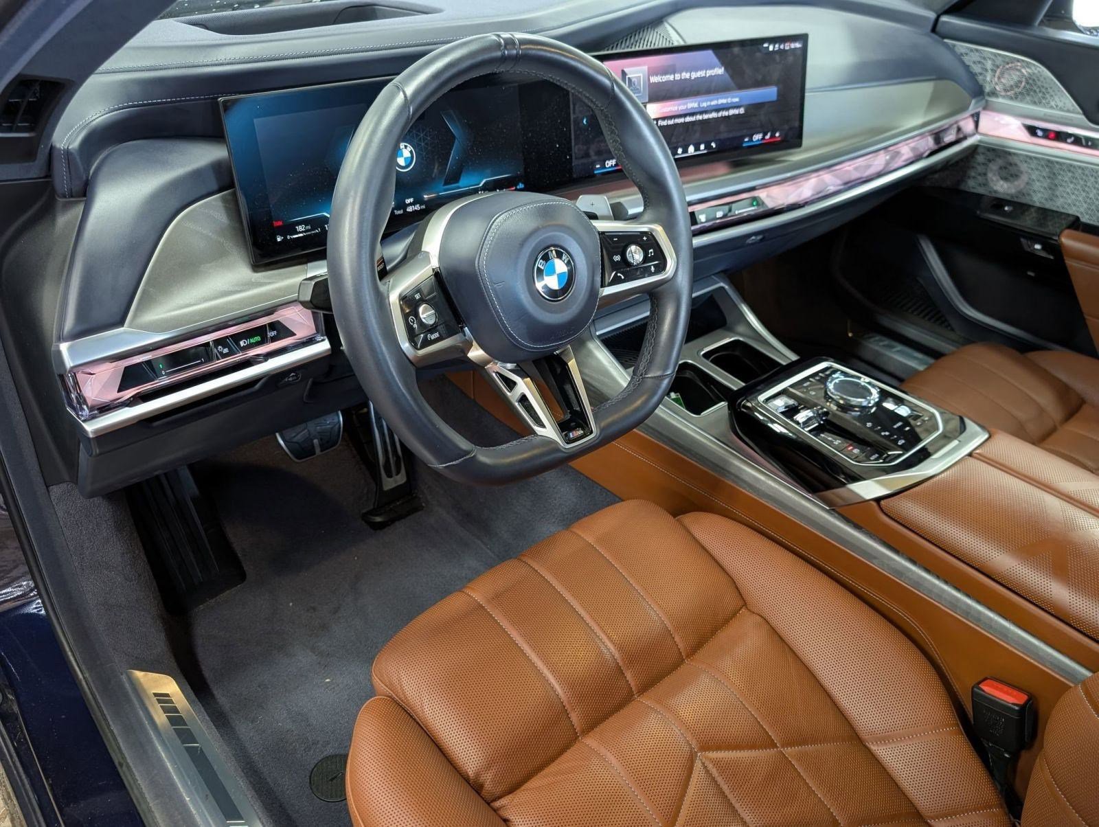 Used 2023 BMW 760i xDrive image 4