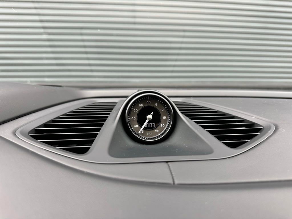 Certified 2024 Porsche Macan Turbo Electric w/ Premium Package AWD/4WD image 30