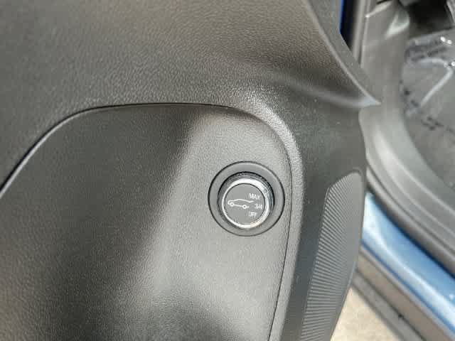 Used 2024 Buick Envista Preferred w/ Convenience II Package FWD image 32