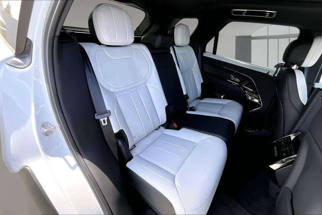 New 2026 Land Rover Range Rover Sport Dynamic SE AWD/4WD image 10