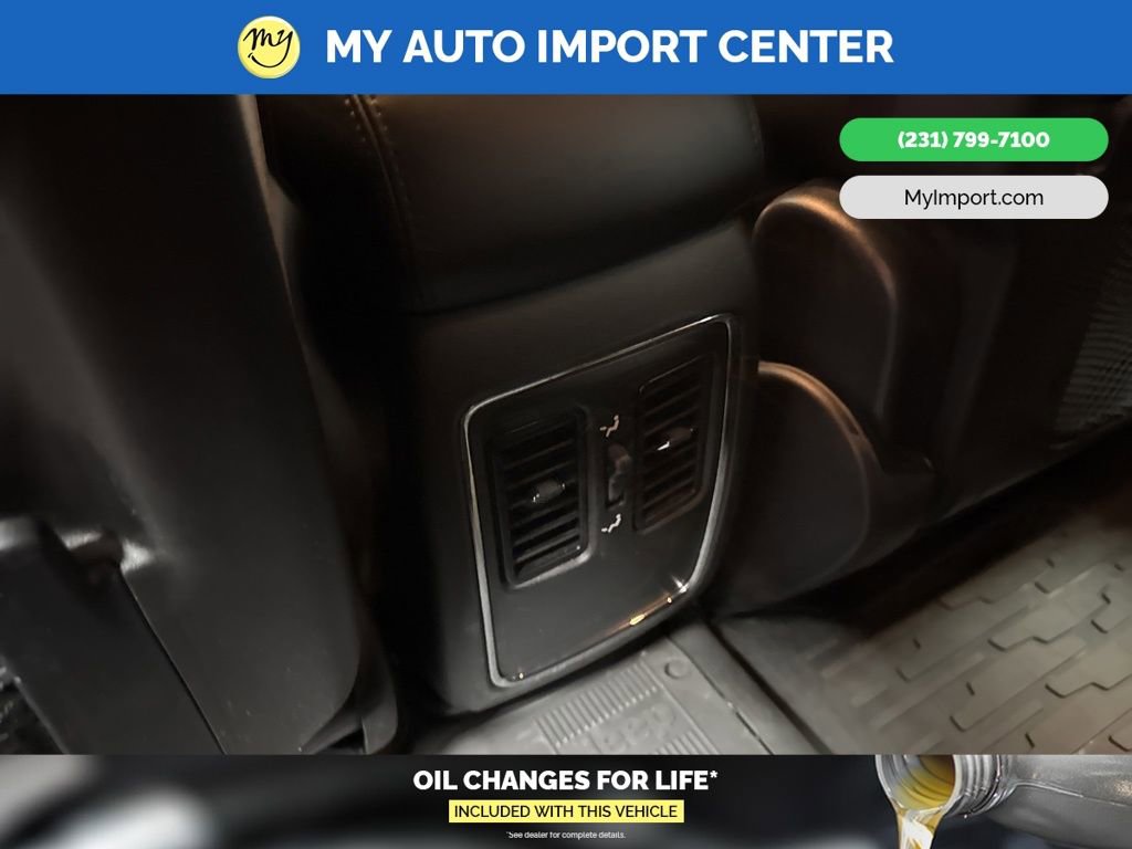 Used 2021 Jeep Grand Cherokee Laredo image 27