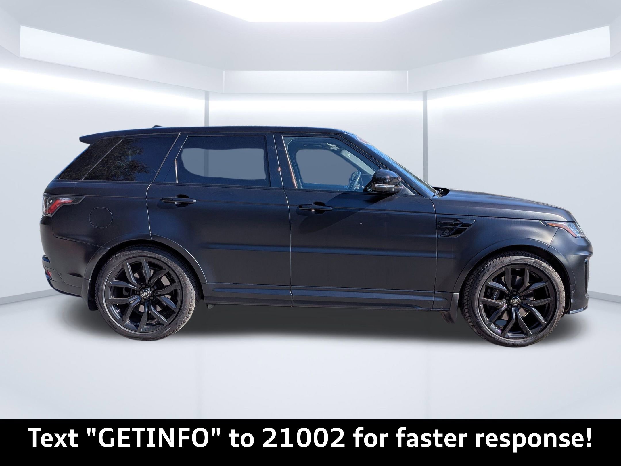 Used 2021 Land Rover Range Rover Sport SVR image 2
