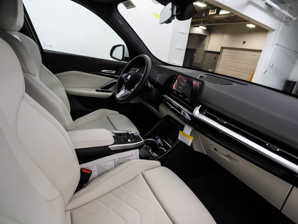 Used 2026 BMW X1 xDrive28i w/ Convenience Package image 31