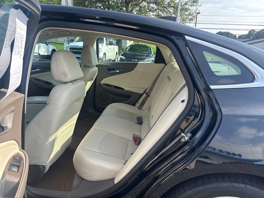 Used 2020 Chevrolet Malibu Premier FWD image 9