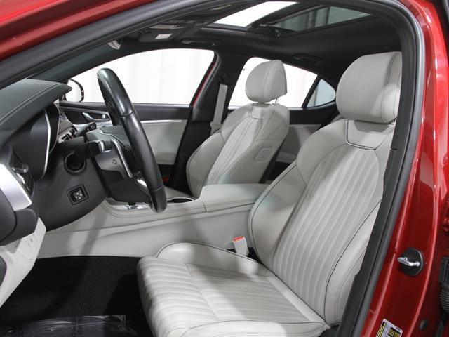 Certified 2022 Genesis G70 2.0T w/ Prestige Package image 5