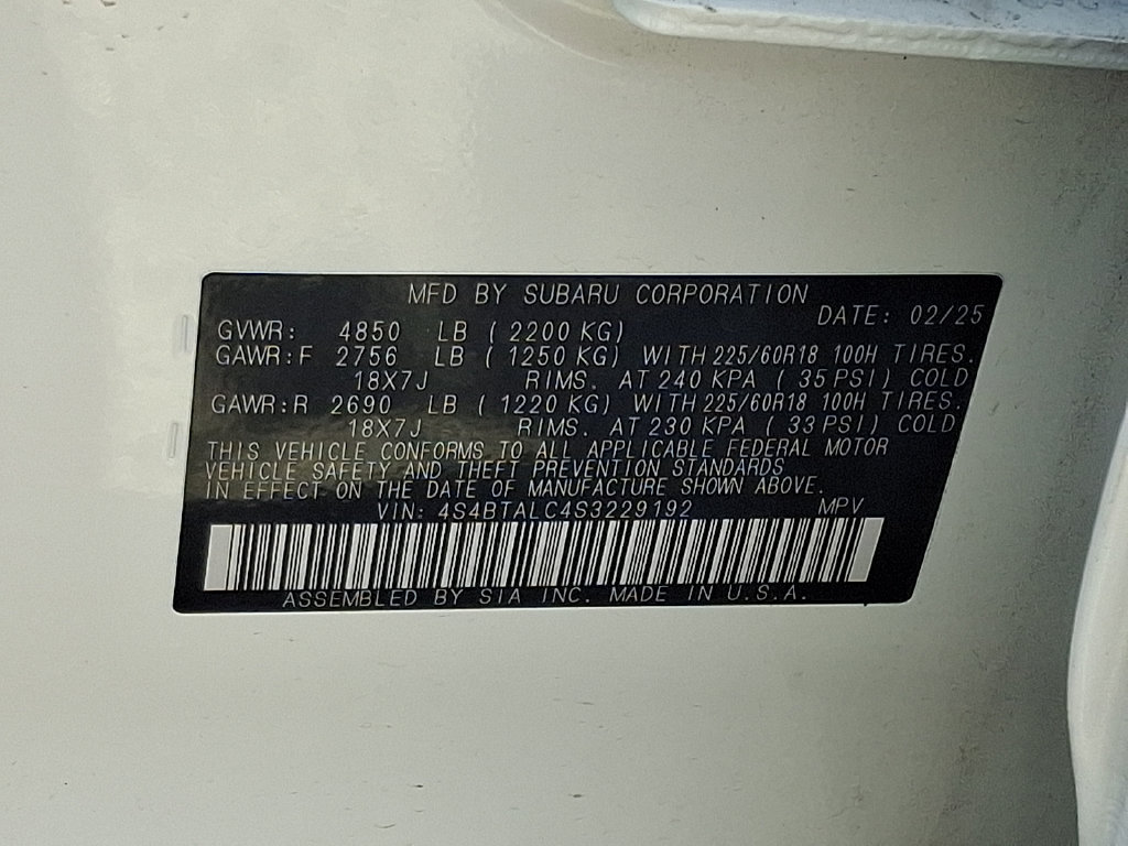 Certified 2025 Subaru Outback Onyx Edition AWD/4WD image 28