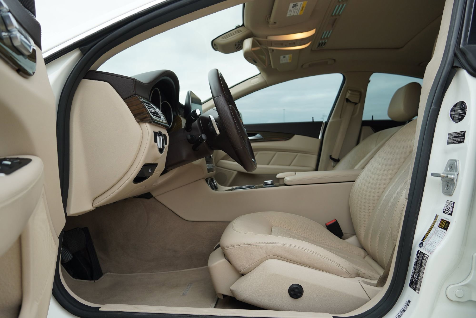 Used 2015 Mercedes-Benz CLS 400 image 25