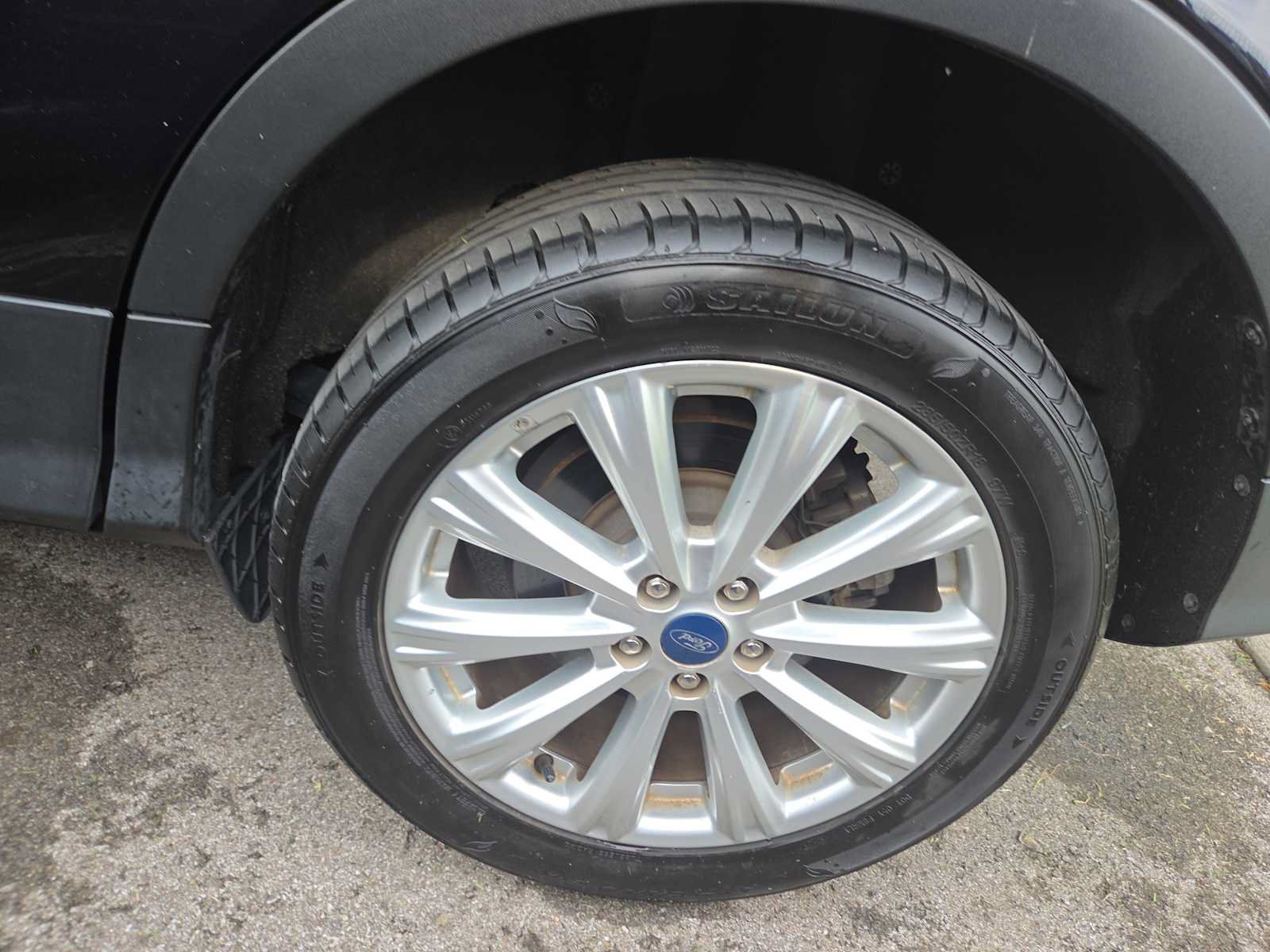 Used 2019 Ford Escape SEL FWD image 11