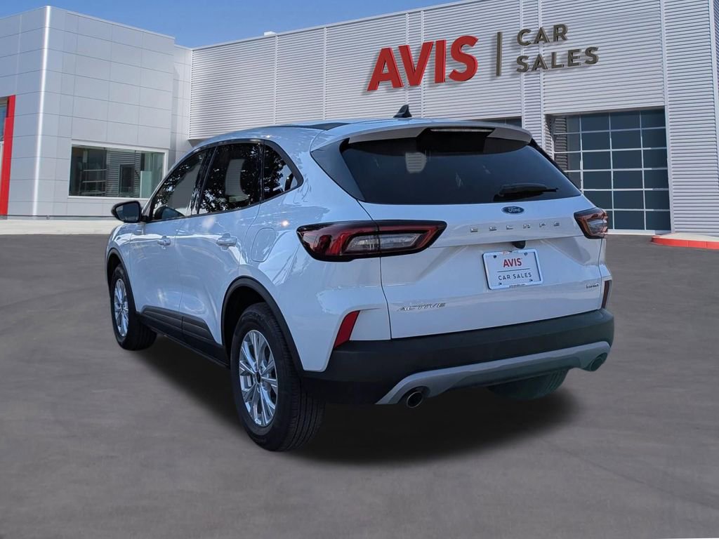 Used 2025 Ford Escape Active AWD/4WD image 9