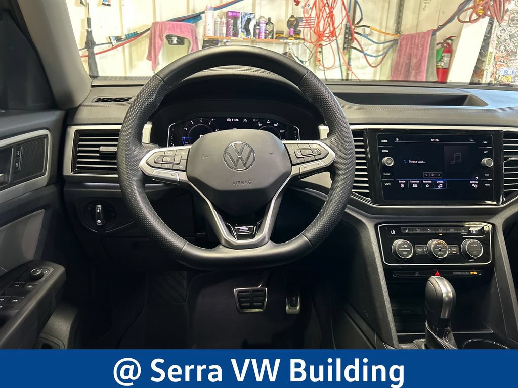 Certified 2022 Volkswagen Atlas SEL R-Line AWD/4WD image 19